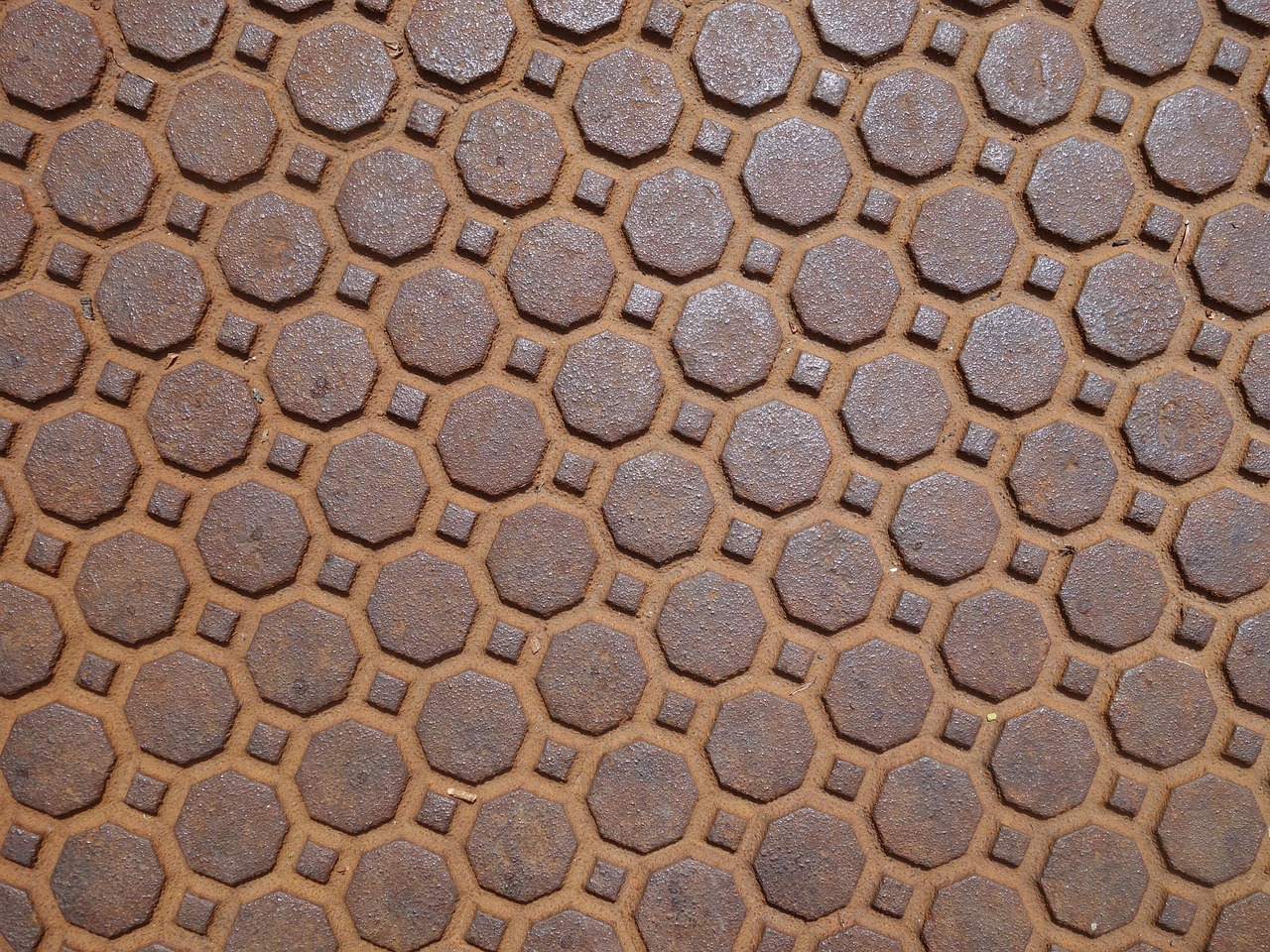 肌の不安が定期的に来る理由とは何ですか？