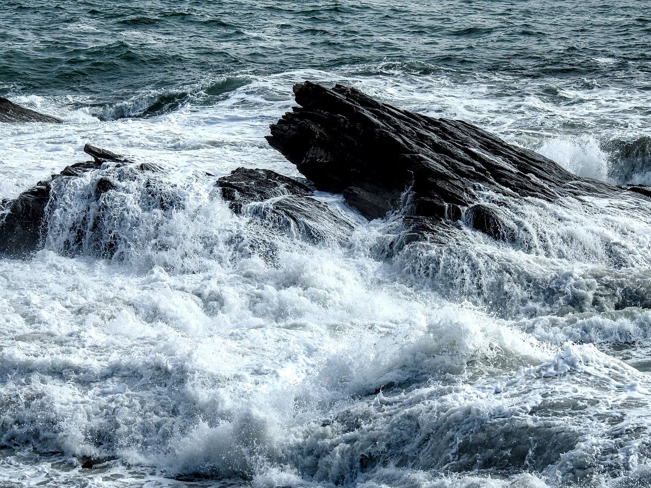 肌の調子が波のように激しい原因は何ですか？